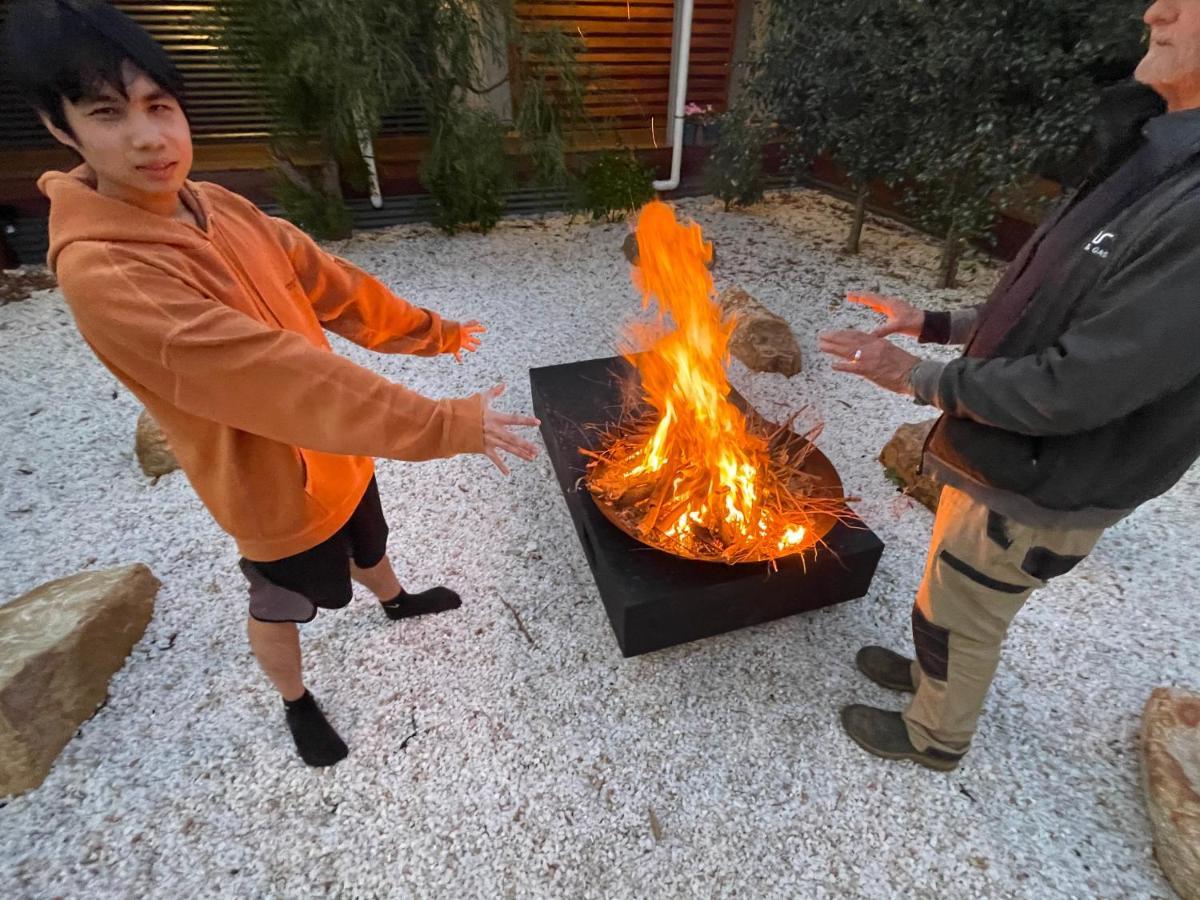 Grape Juice Retreat Rustic Romantic Gateway 5Mins To Beaches & Town Margaret River Esterno foto