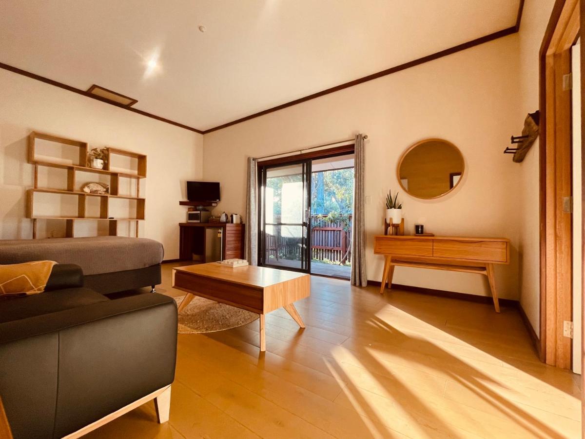 Grape Juice Retreat Rustic Romantic Gateway 5Mins To Beaches & Town Margaret River Esterno foto